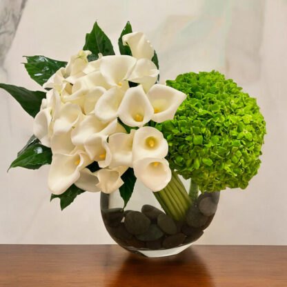 3 dozens white roses arrangements5